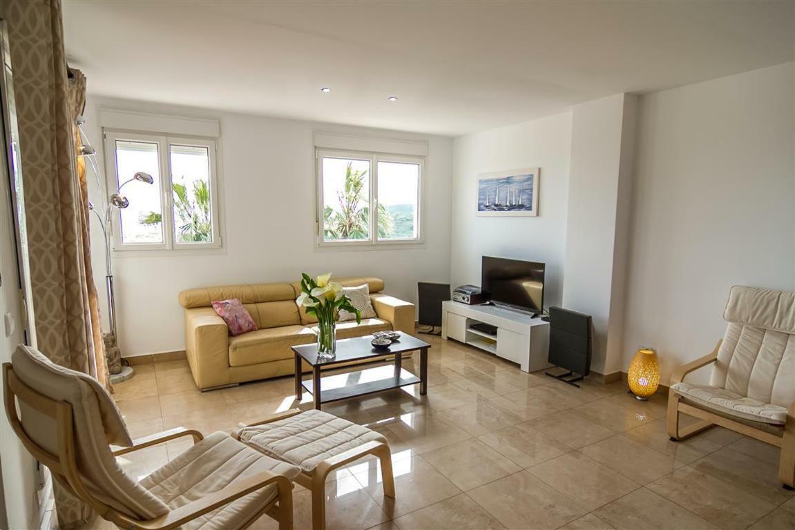 Duplex Vistas Al Mar En La Duquesa Apartment Манилва Екстериор снимка