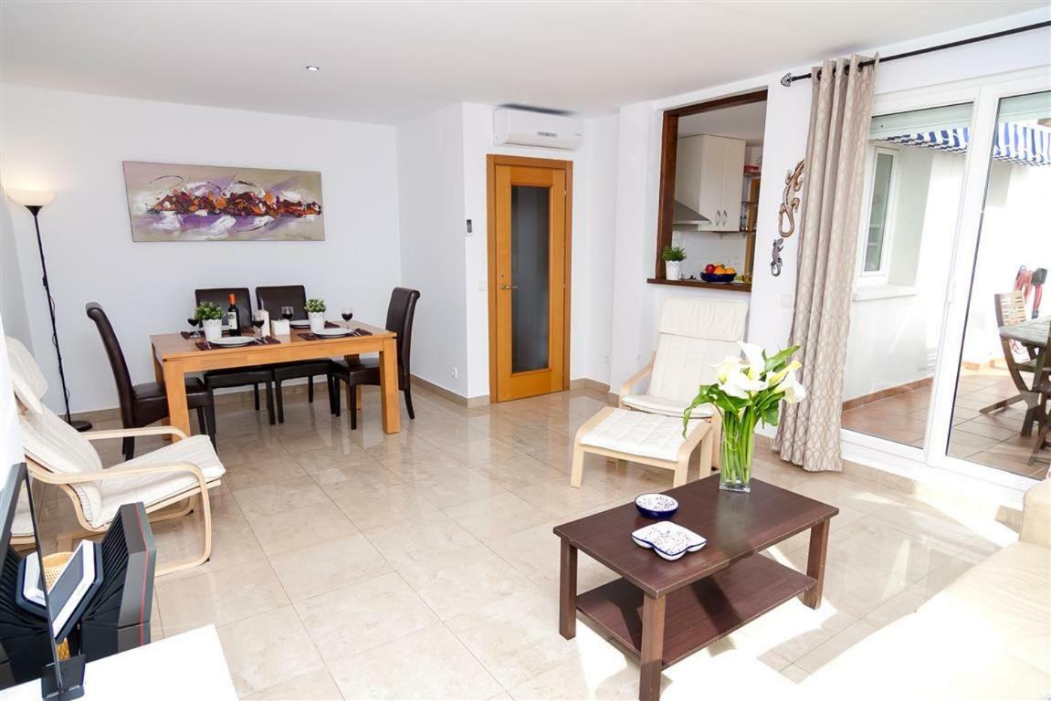 Duplex Vistas Al Mar En La Duquesa Apartment Манилва Екстериор снимка